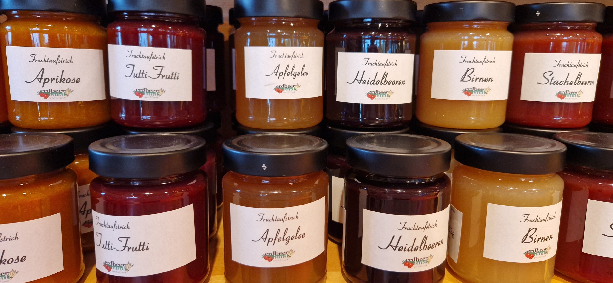 Hausgemachter Beerenaufstrich aus saarländischen Beeren